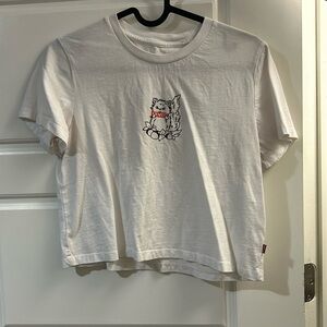 EUC Levi’s women’s small tee